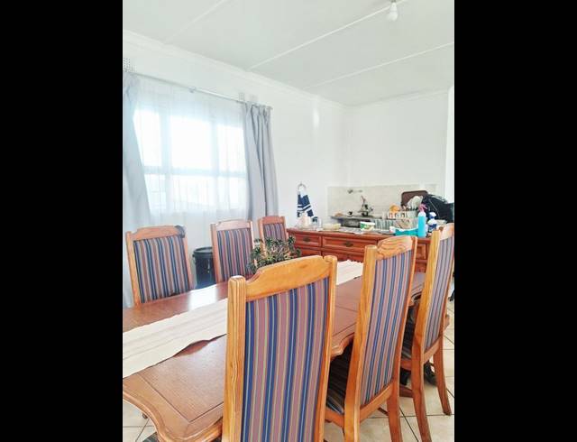 4 BEDROOM HOUSE FOR SALE IN SHALLCROSS